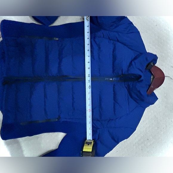 Huge price drop! Bernardo NWOT Women’s Blue Puffer Large - Picture 4 of 7